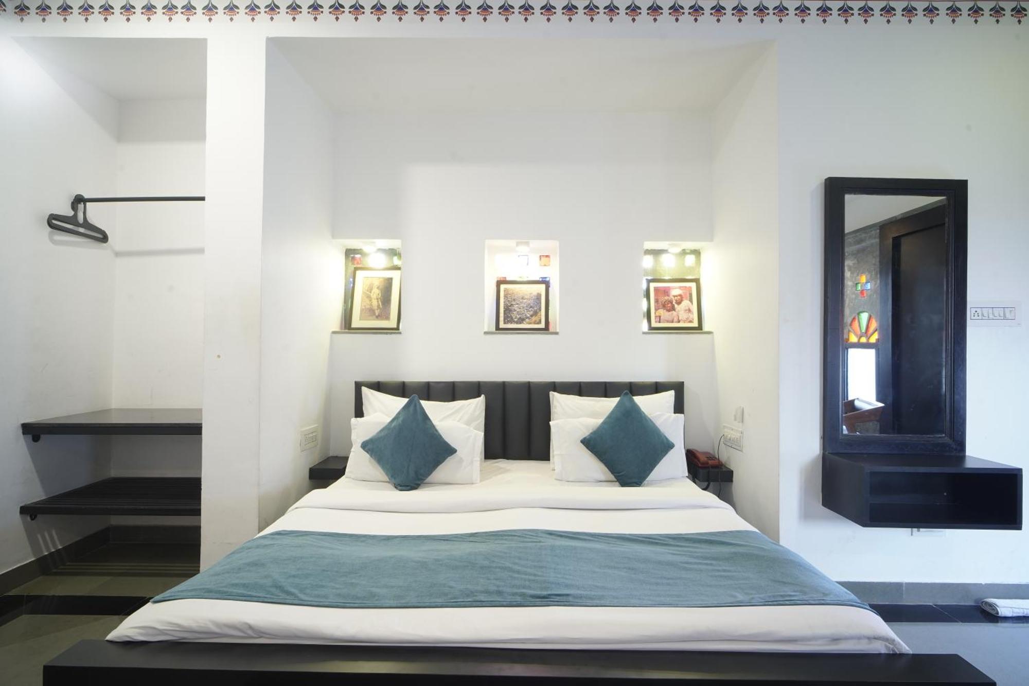 Hotel Banjara Heritage Udaipur Kültér fotó